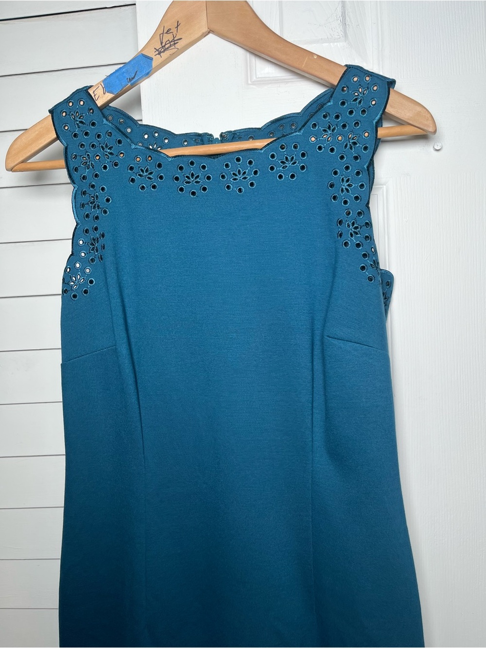NWT Talbots Teal Blue Scallop Neckline Eyelet Sheath Dress - Size 4 - Picture 4 of 17